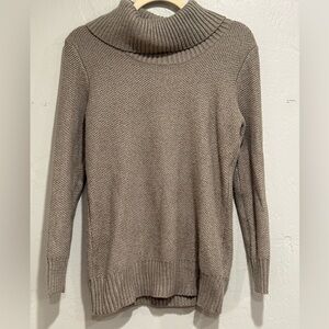 APT 9 Crowl neck sweater
